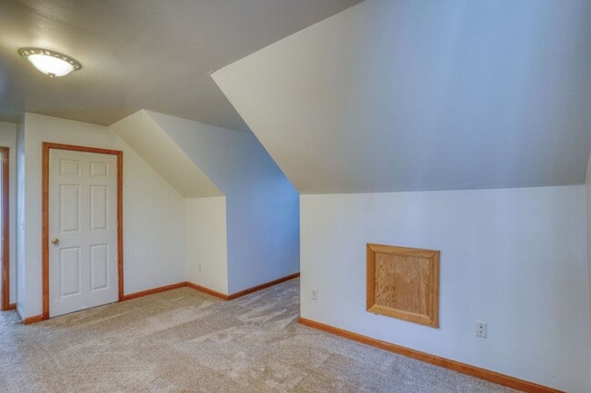 Building Photo - 259 Blackbird Forest Rd