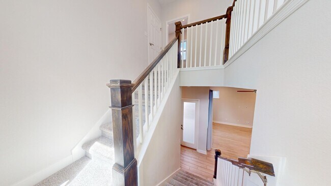 Building Photo - Stunning 3 bedroom home for rent in Shearw...