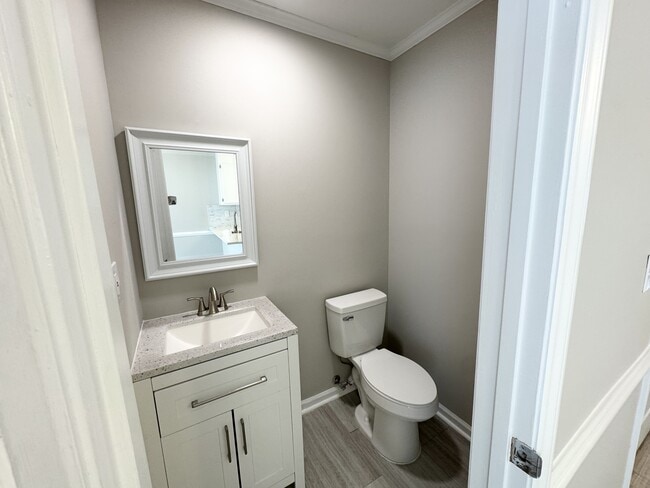 Building Photo - 3900-3AA4 Sterling Pointe Dr