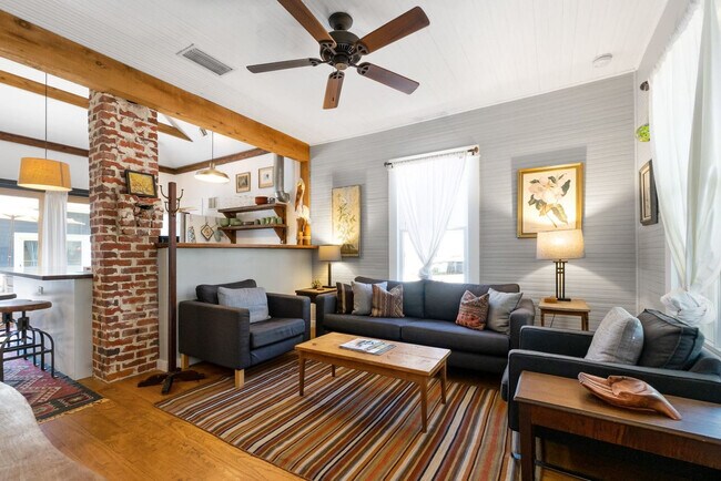 Primary Photo - 30 Magnolia Dr