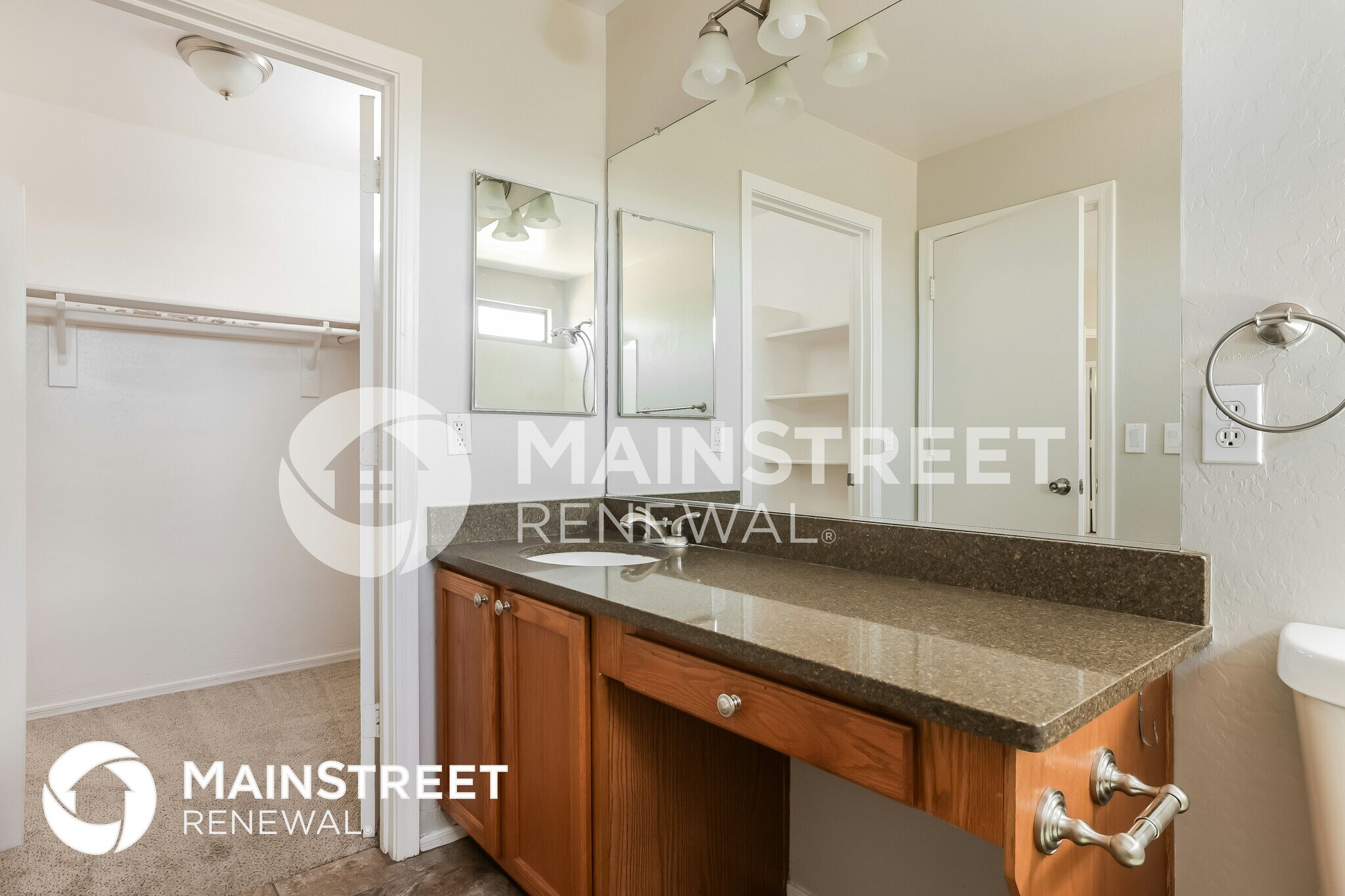 Building Photo - 12330 W Valentine Ave