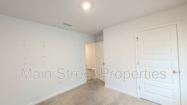Building Photo - 10557 Queens Gate Cir