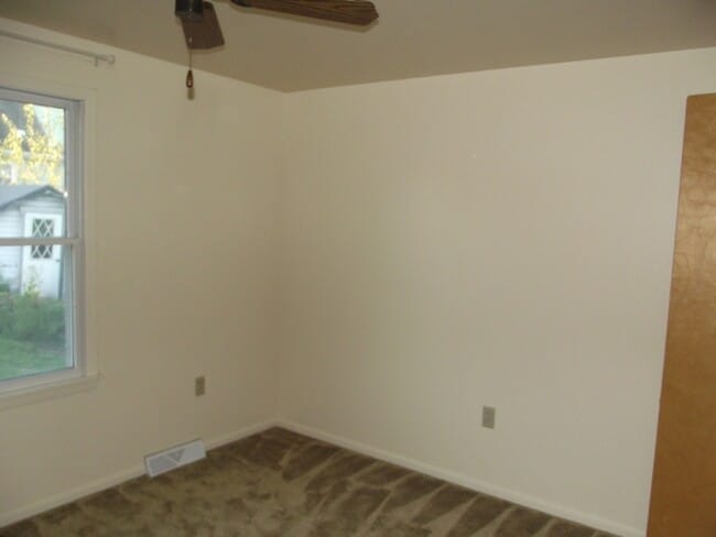 Building Photo - 320 Dawson Ave