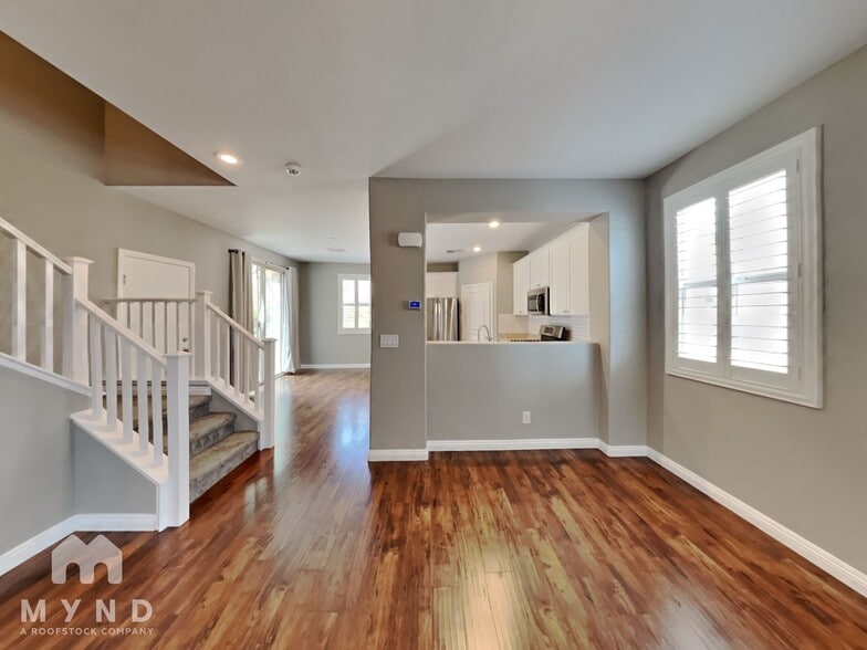 Building Photo - 10746 Bayview House Ave