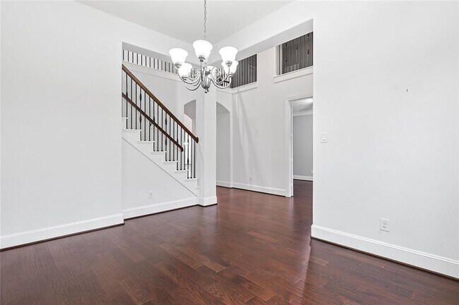 Building Photo - 5919 Solara Ledge Ln