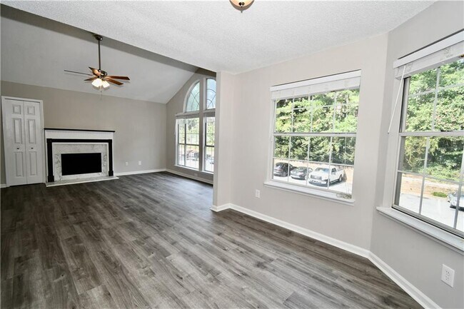 Building Photo - 1101 Sandy Ln Dr