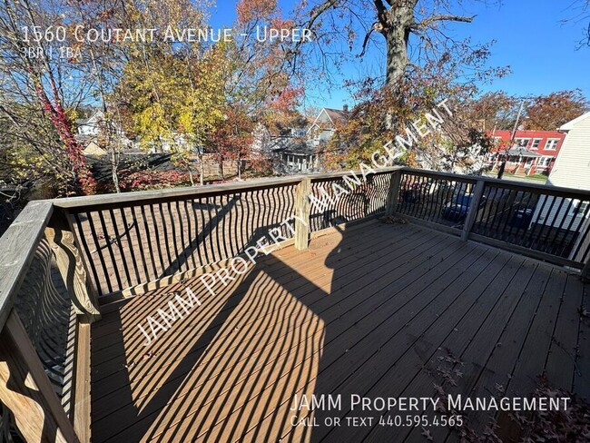 Building Photo - 3-bedroom Beautiful Upper Duplex Unit in L...