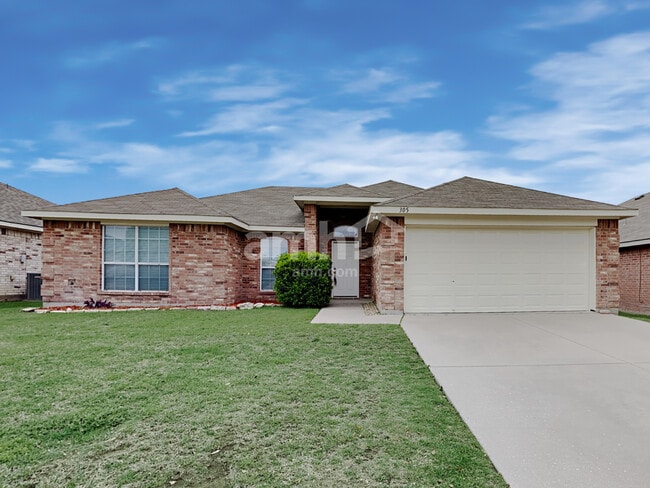 Building Photo - 305 Rock Meadow Dr