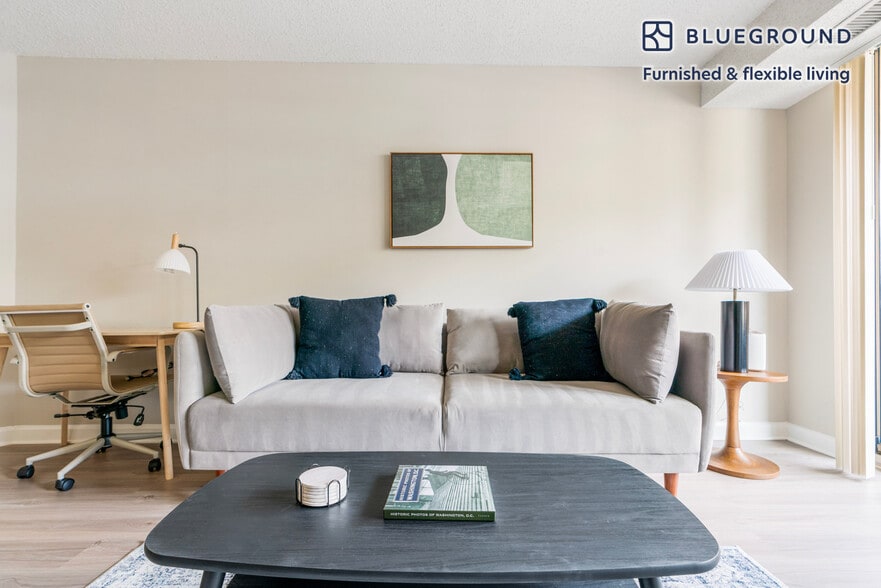 Building Photo - 2140 L St NW