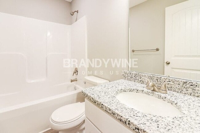 Building Photo - 610 Poplar Ct