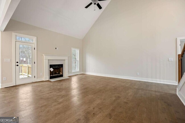 Building Photo - 370 Ansley Dr