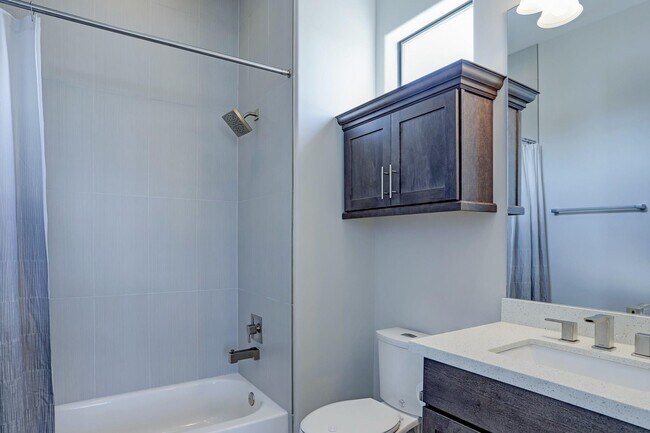 Building Photo - 1509 Nagle St