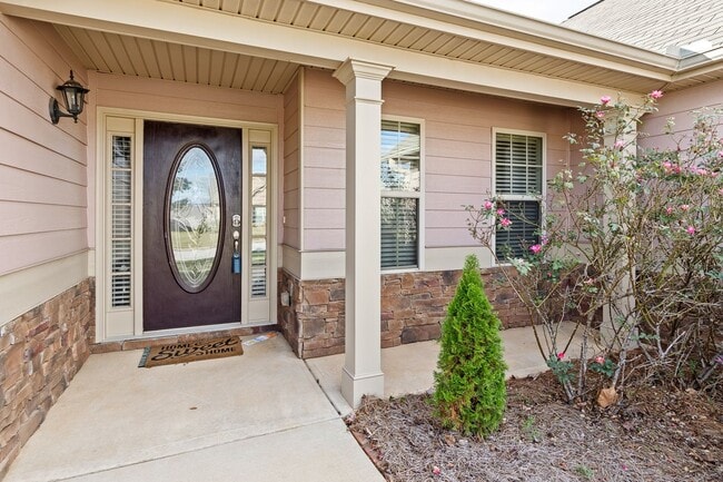 Building Photo - 3 Bed/2Bath in the Reserve At Wydham Gate S/D