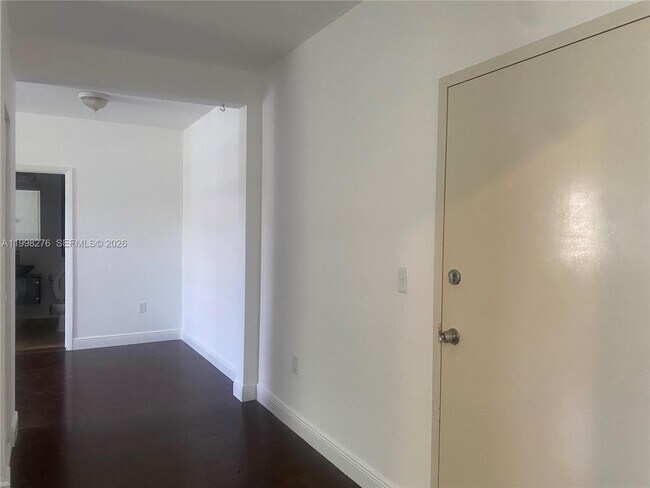 Building Photo - 577 NE 62nd St