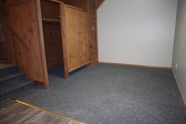Building Photo - Studio Apartment near downtown Canton and St. Lawrence University