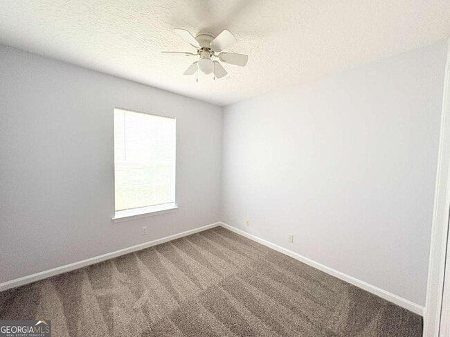 Building Photo - 120 Pleasant Breeze Way