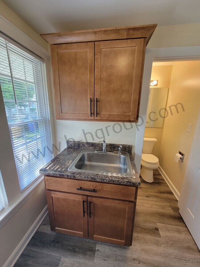 Building Photo - 6743 12th Ave