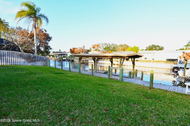 Building Photo - 405 Sparrow Dr