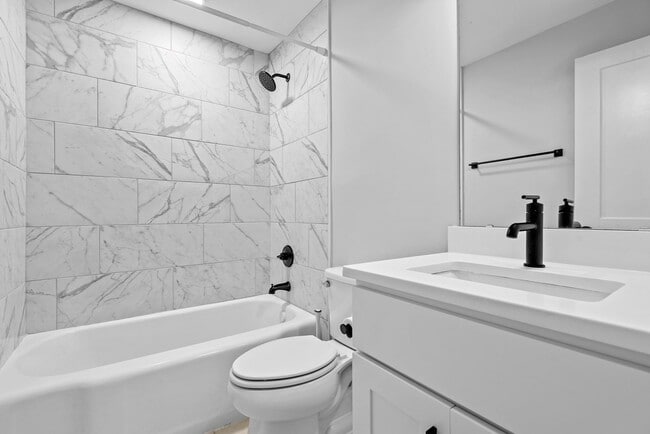 Building Photo - 2 Bedroom Ranch Style Home close to Downtown Raleigh