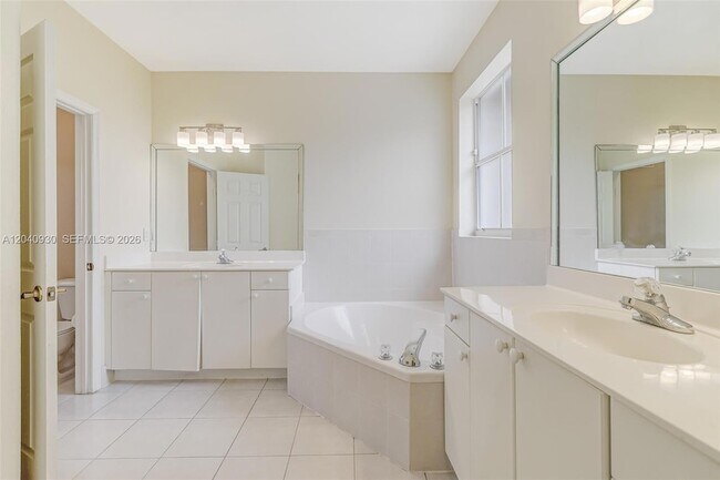 Building Photo - 12361 SW 123rd Terrace