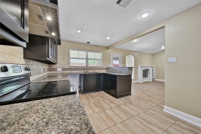 Building Photo - 5107 Girnigoe Dr