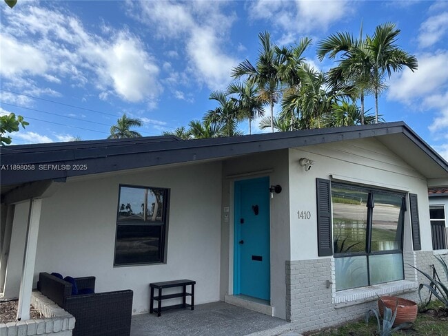 Building Photo - 1410 Polk St