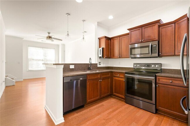 Building Photo - 380 Grant Cir SE