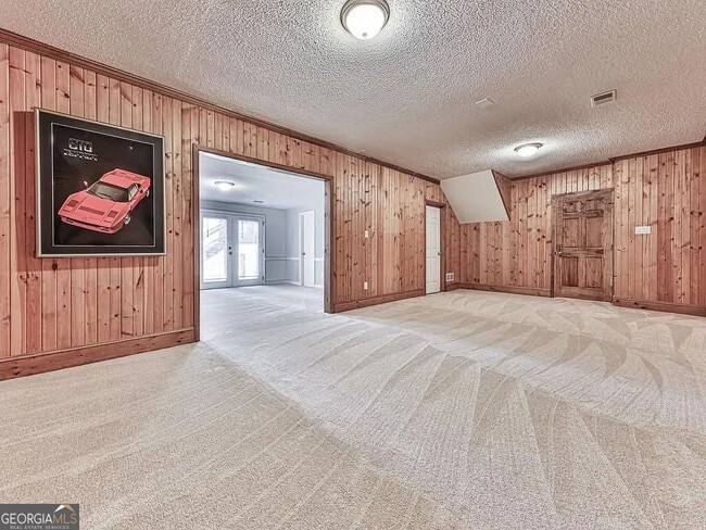 Building Photo - 2189 Chartwell Dr