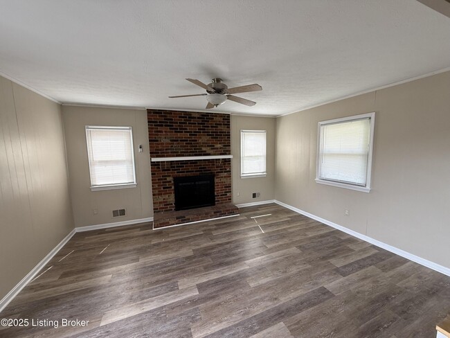 Building Photo - 6803 Taffy Ann Dr