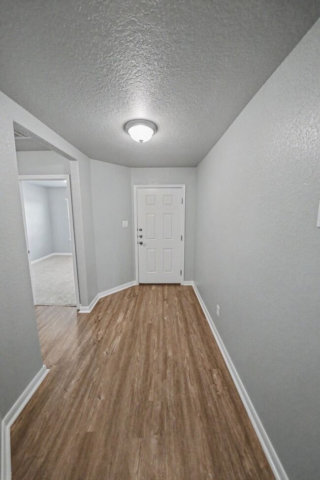 Building Photo - Modern 4-Bed Home with Open Layout in New Braunfels - Realtor Commission: $500