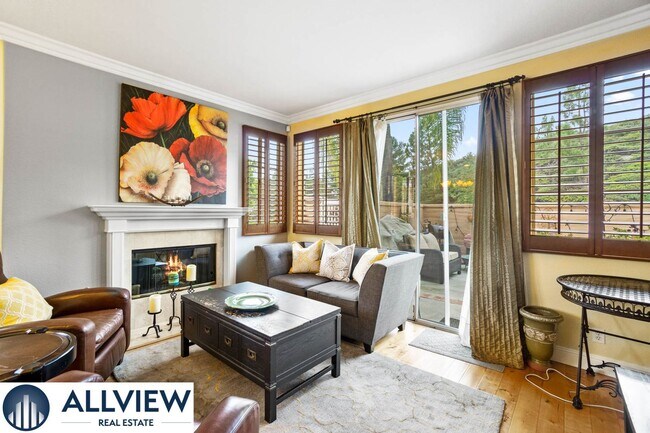 Building Photo - Fully Furnished Townhome with Attached Garage in Aliso Viejo!