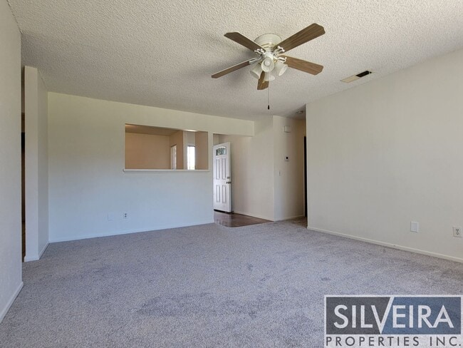 Building Photo - Charming 3 bed 2 bath home in Santa Maria