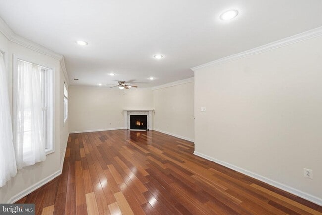 Building Photo - 5205 Brookeway Dr