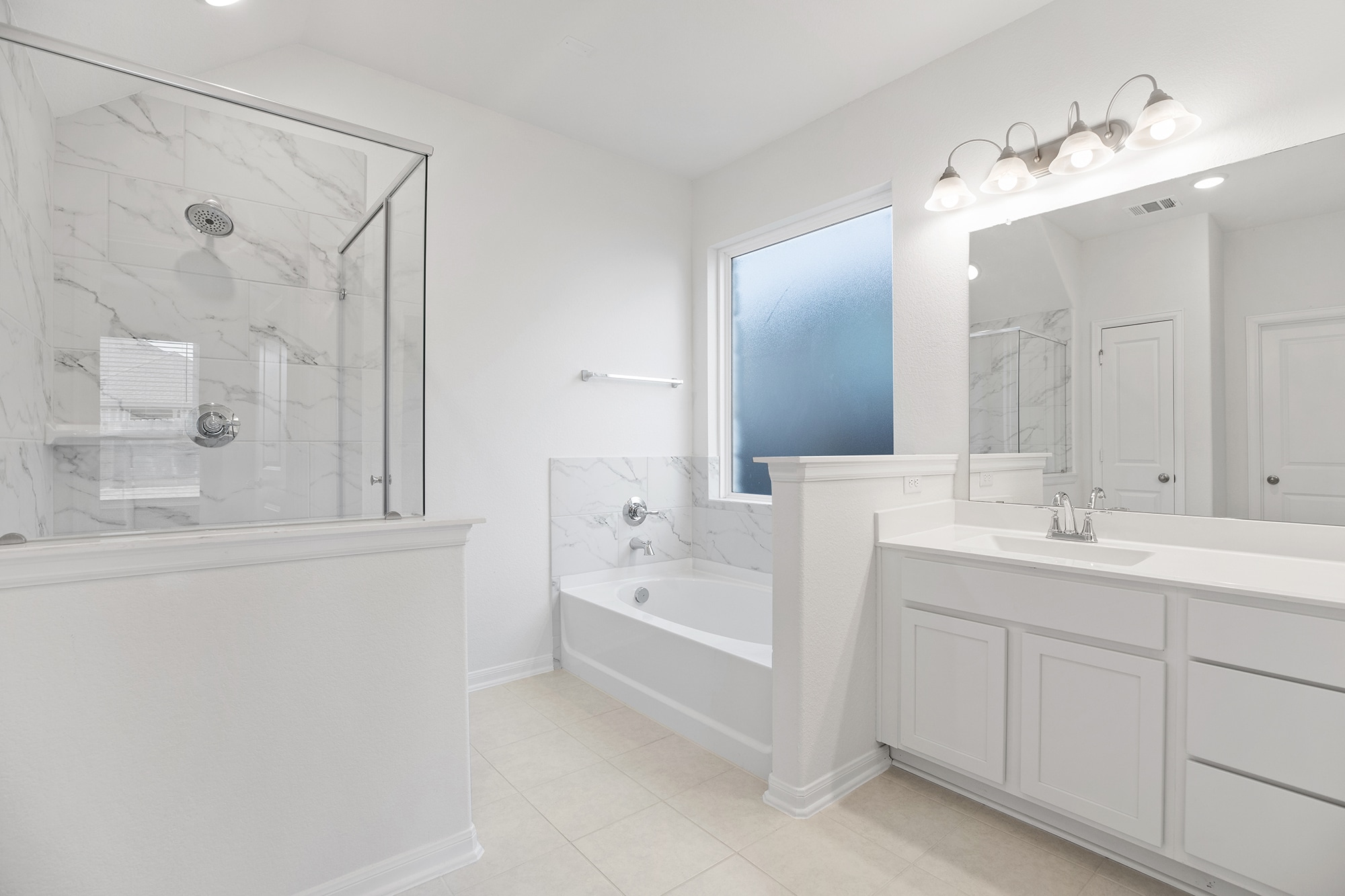 Building Photo - 5552 Bellissima Way