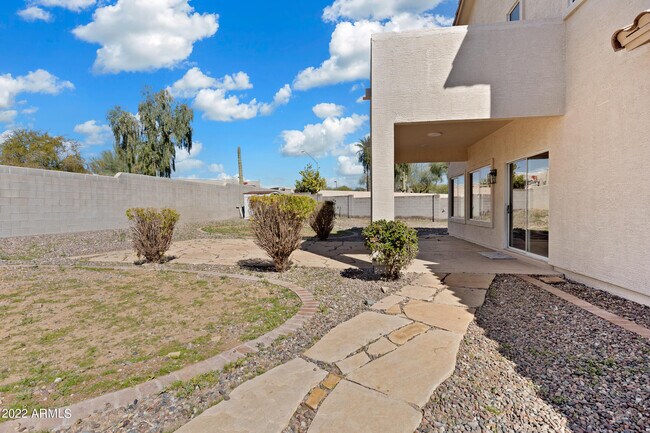 Building Photo - 5976 W Audrey Ln