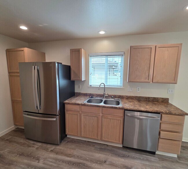 Building Photo - 3/2.5 home in Piilani Villages