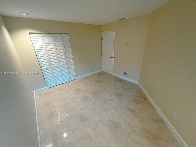 Building Photo - 1462 Springside Dr