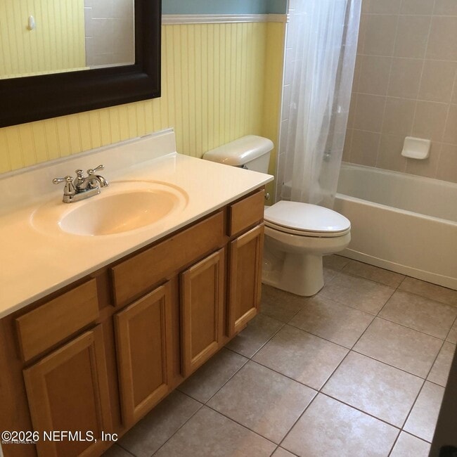 Building Photo - 14515 Falling Waters Dr