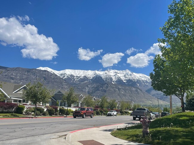 Building Photo - Pleasant Grove Condo Available Now!