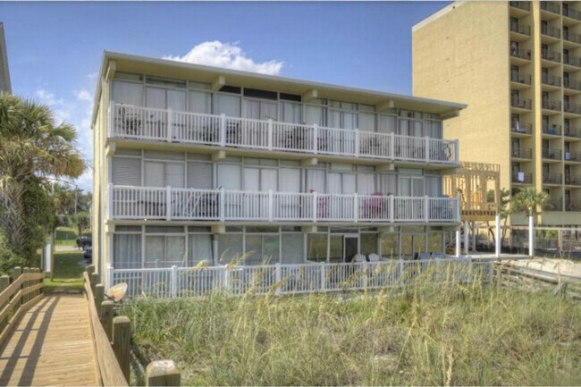 Building Photo - 122 Camrose Wy