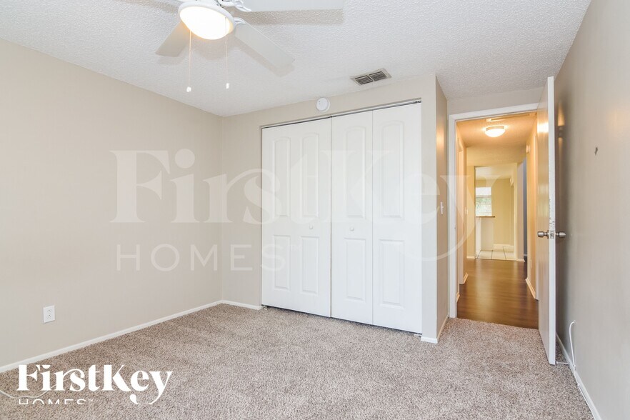 Building Photo - 6708 Timberlane W Dr