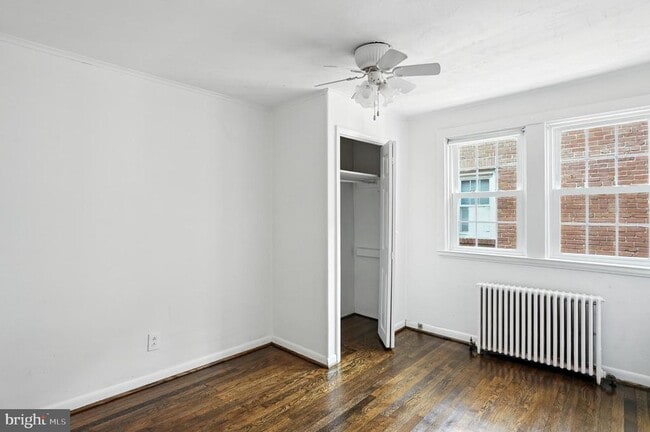 Building Photo - 4 N Belle Grove Rd