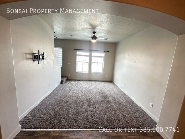 Building Photo - 343 N 680 E