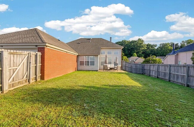 Building Photo - 7367 Heathermoore Loop