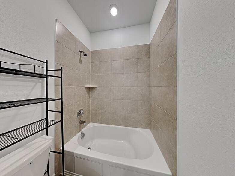 Building Photo - 6928 Falconer Way