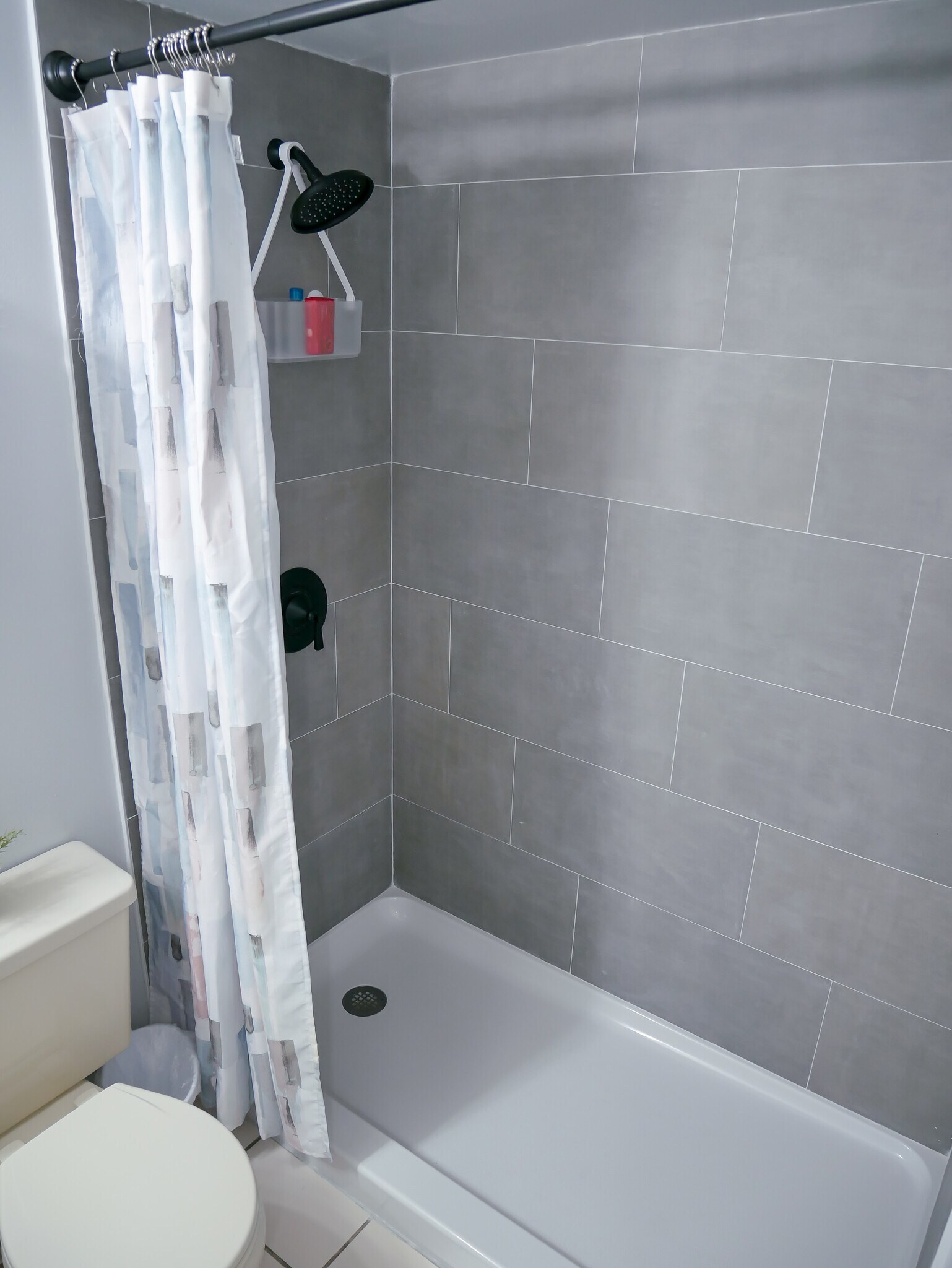 Building Photo - 1453 Hendren Dr