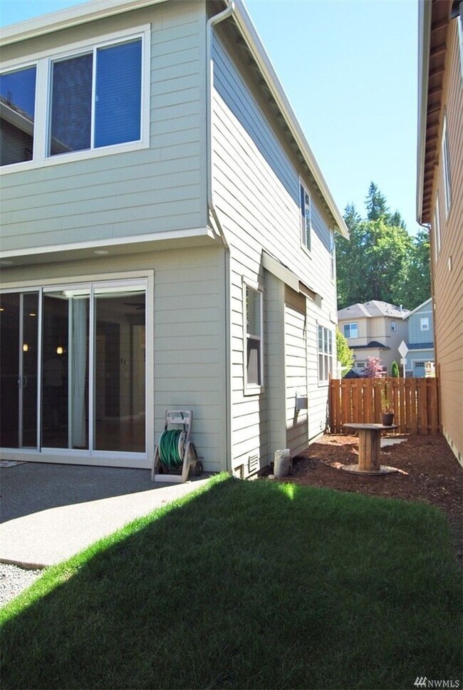 Building Photo - 4Bd/2.5Ba Issaquah House