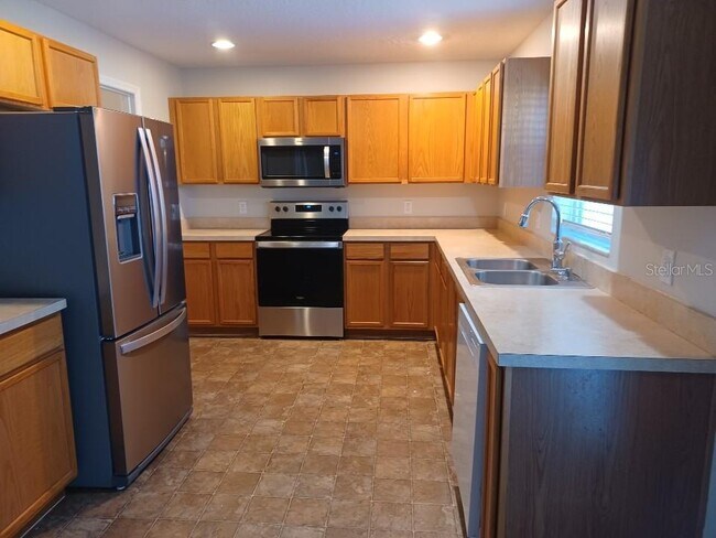 Building Photo - 3826 Klondike Pl
