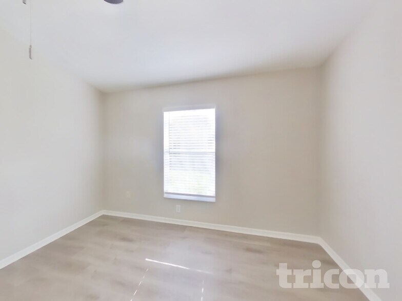 Building Photo - 29531 Allegro Dr