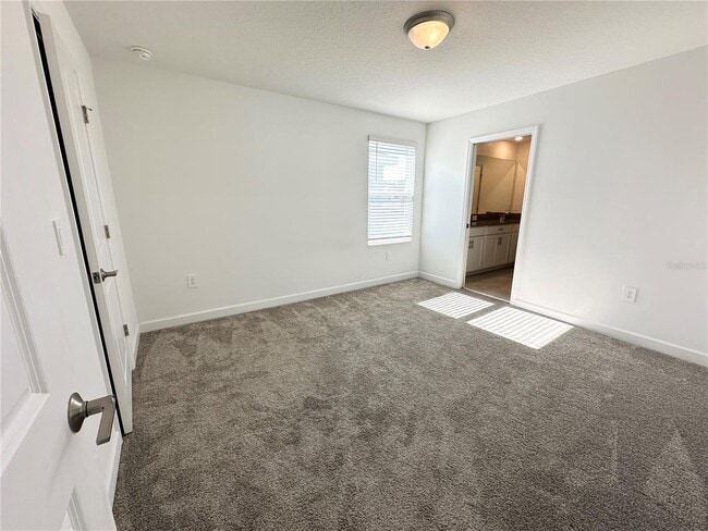 Building Photo - 11288 Listening Dr